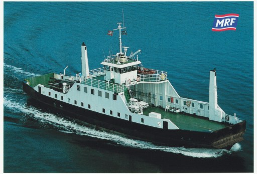 Fergefarten på Nordmøre ga nye inntrykk og opplevelser etter årene i utenriks sjøfart. 